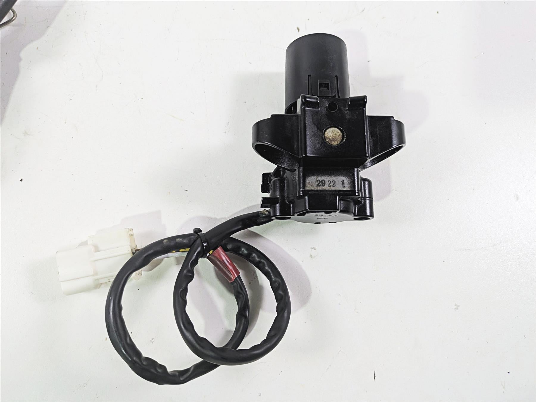 2023 Kawasaki ZX1400 ZX14R Ninja Ignition Switch Key Lock 27048-5013 27005-0568 {{ shop.shopifyCountryName }} - Mototech271