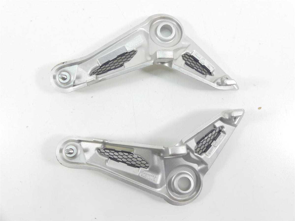 2016 BMW R nineT R9T K21 Front Rider Seat Support Brackets Set 46638531189 {{ shop.shopifyCountryName }} - Mototech271