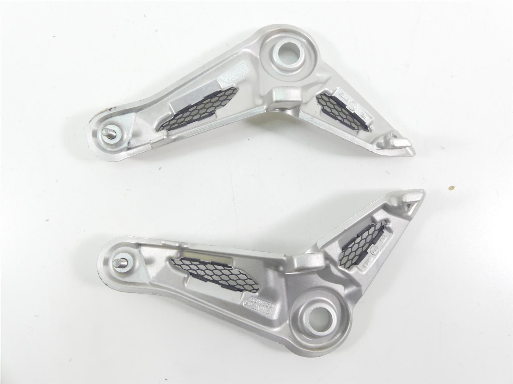 2016 BMW R nineT R9T K21 Front Rider Seat Support Brackets Set 46638531189 {{ shop.shopifyCountryName }} - Mototech271