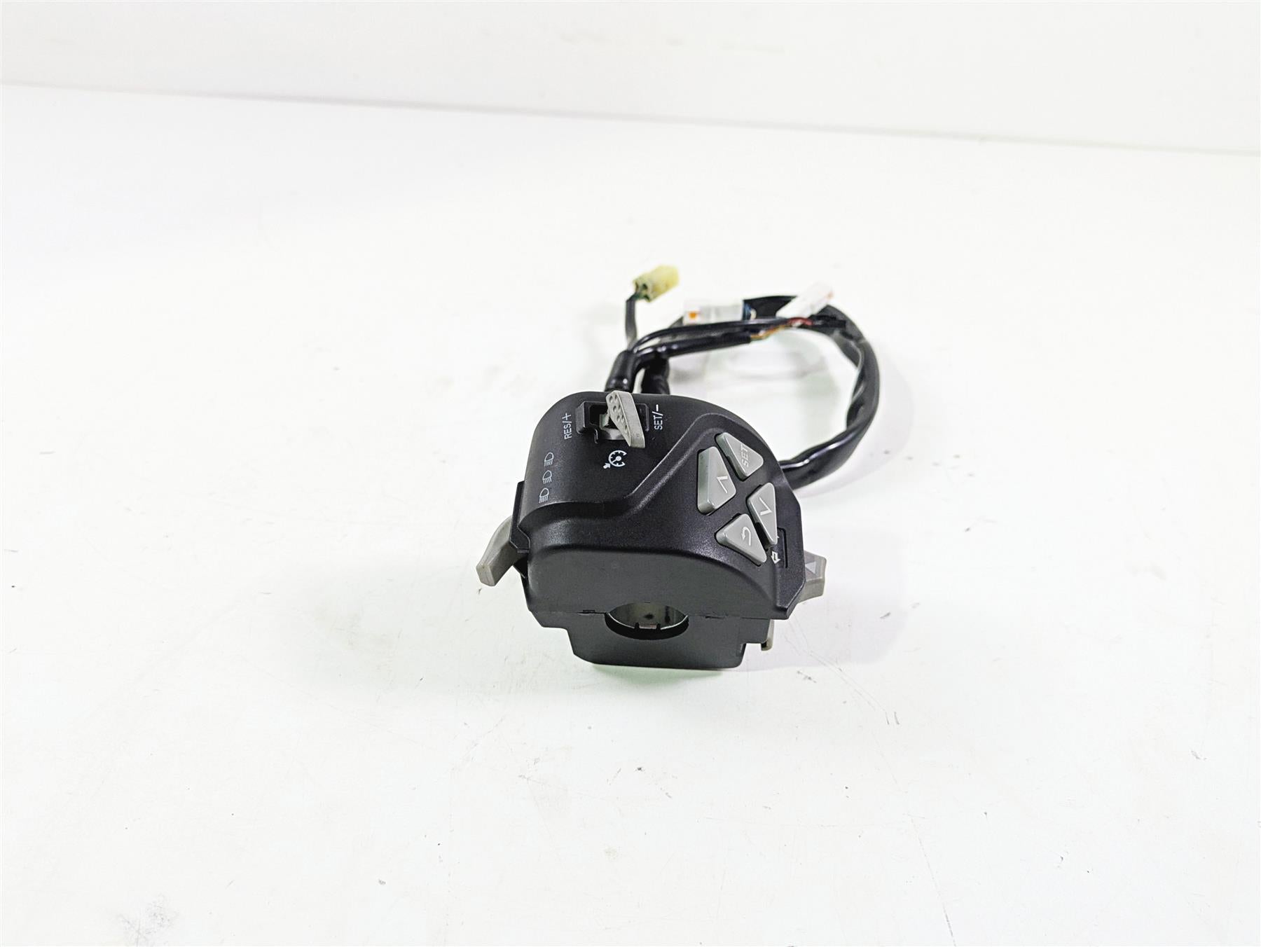 2018 KTM 1290 Super Adv S Left Hand Control Switch 61411170000 61411170100 {{ shop.shopifyCountryName }} - Mototech271