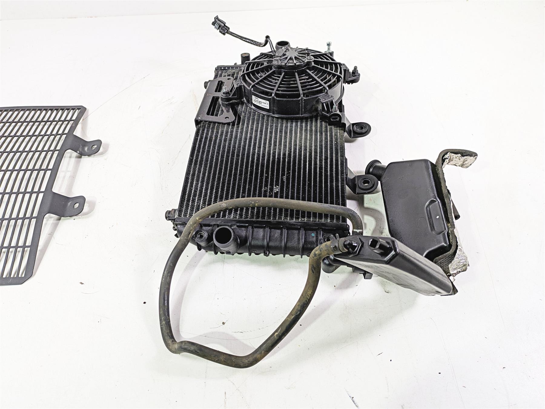 2022 Harley RA1250 S Pan America Radiator Fan Reservoir Hoses Set 26800221A {{ shop.shopifyCountryName }} - Mototech271