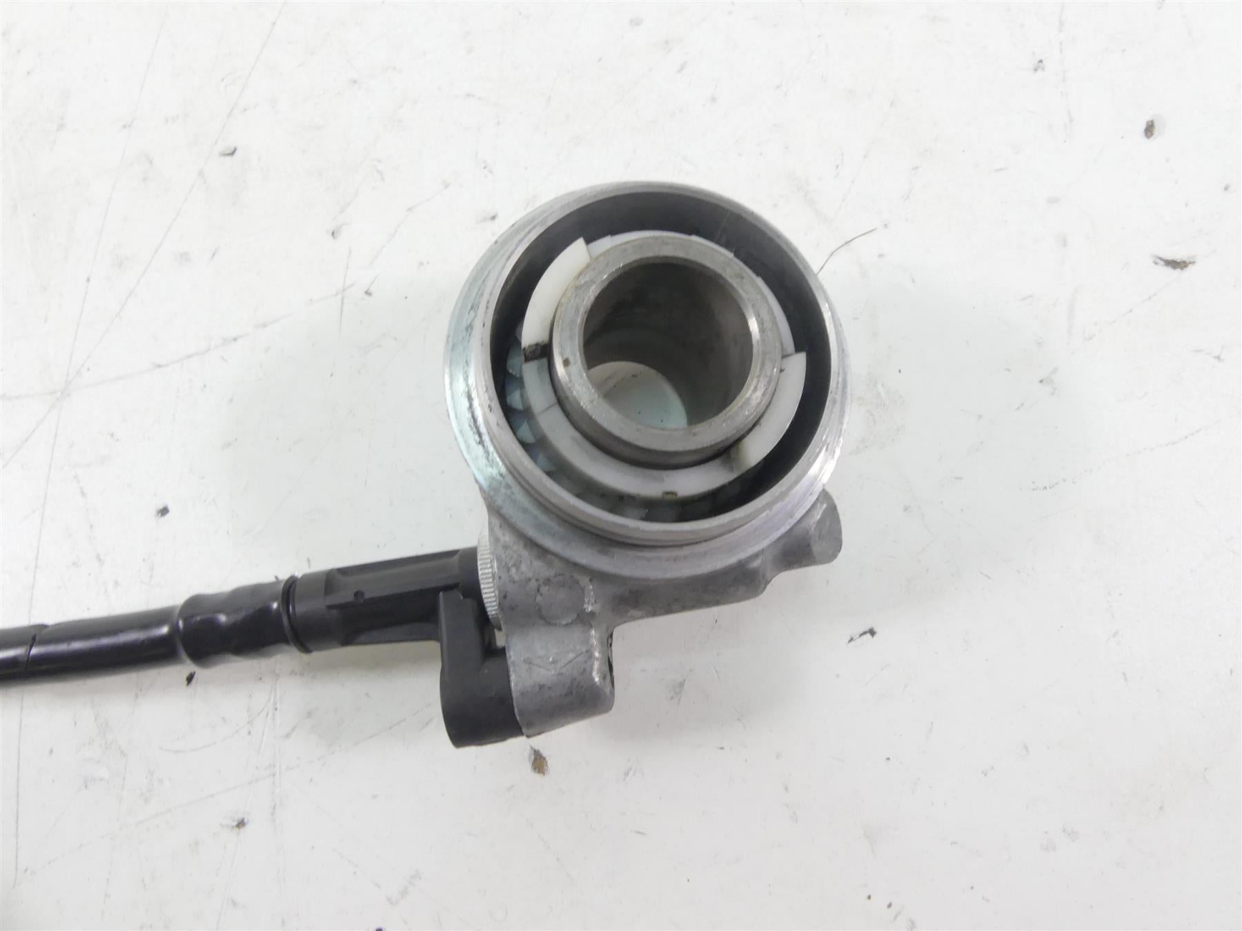 2003 BMW R1150 GS R21 Speedometer Speedo Drive Gear & Cable 62122306287 {{ shop.shopifyCountryName }} - Mototech271