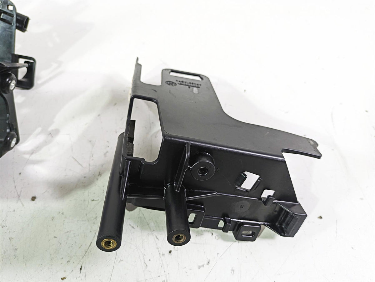 2021 Harley Softail FLSL Slim Electrical Carrier Plastic Set 69201523 69201632 {{ shop.shopifyCountryName }} - Mototech271