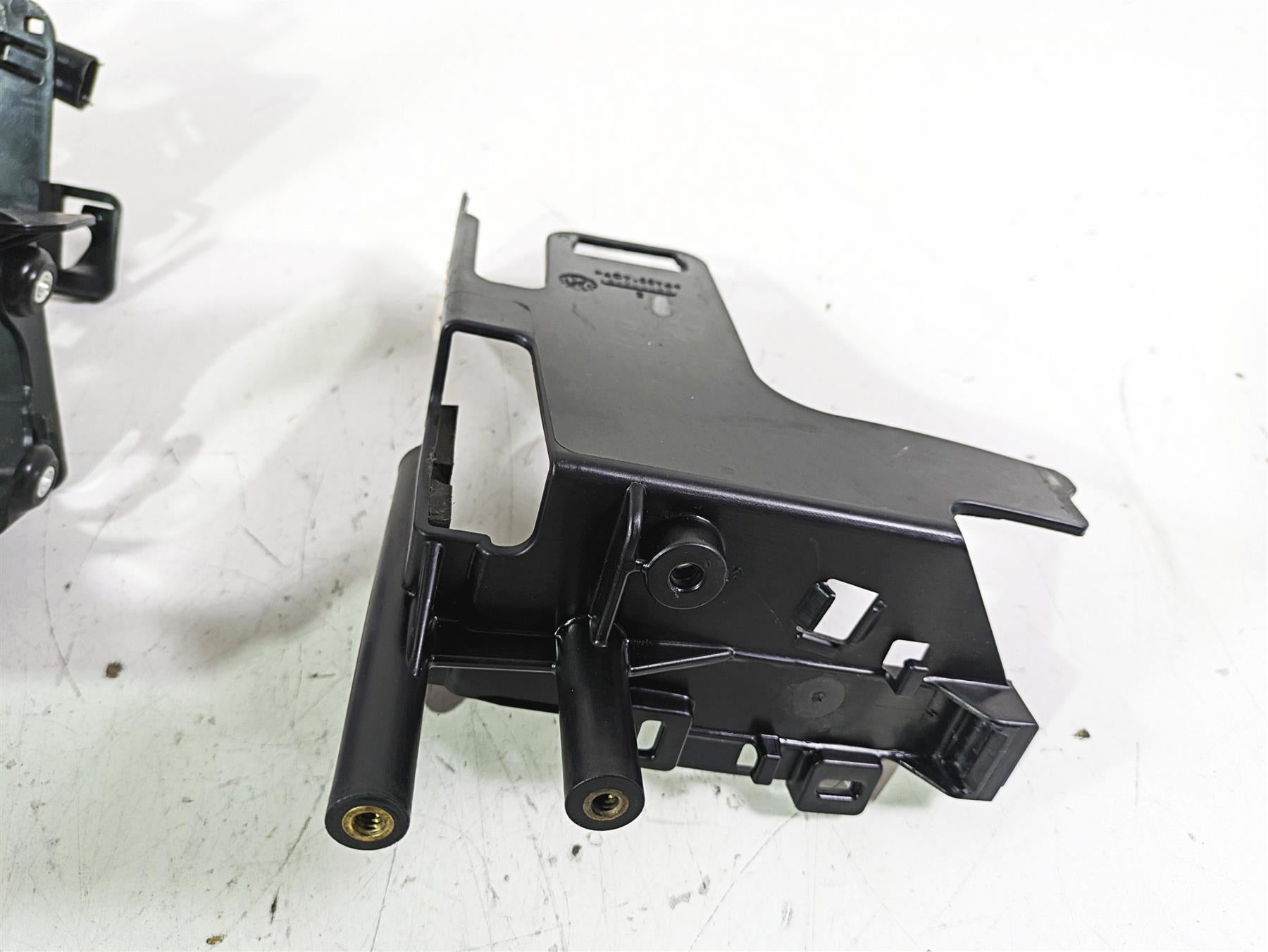 2021 Harley Softail FLSL Slim Electrical Carrier Plastic Set 69201523 69201632 {{ shop.shopifyCountryName }} - Mototech271