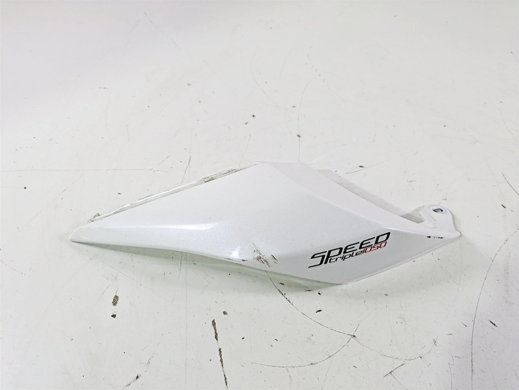 2019 Triumph Speed Triple RS 1050 Right Tail Cover Fairing T2303544 T2303451 {{ shop.shopifyCountryName }} - Mototech271