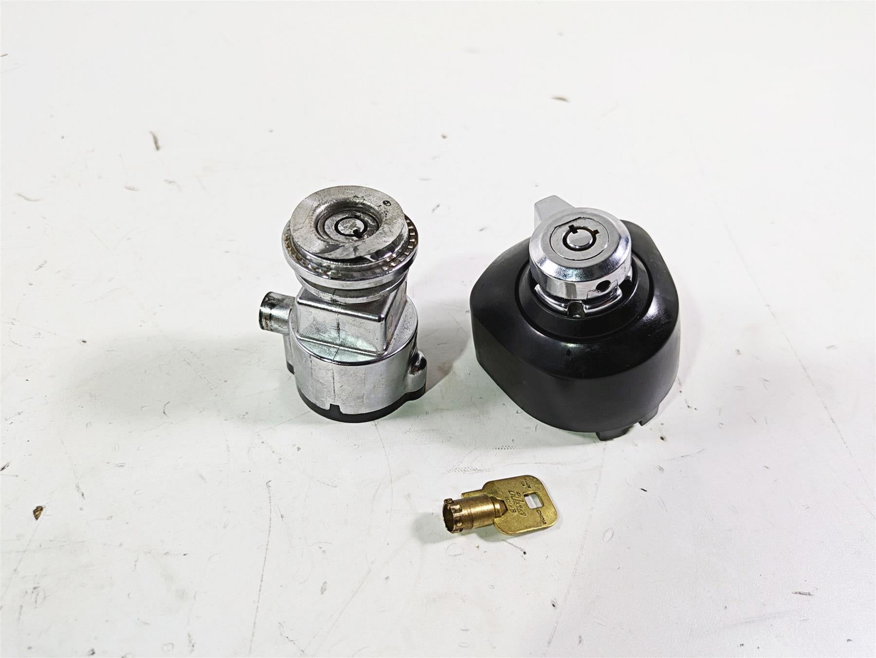 2016 Harley FXDL Dyna Low Rider Ignition Switch Key Lock Set 71475-06B {{ shop.shopifyCountryName }} - Mototech271
