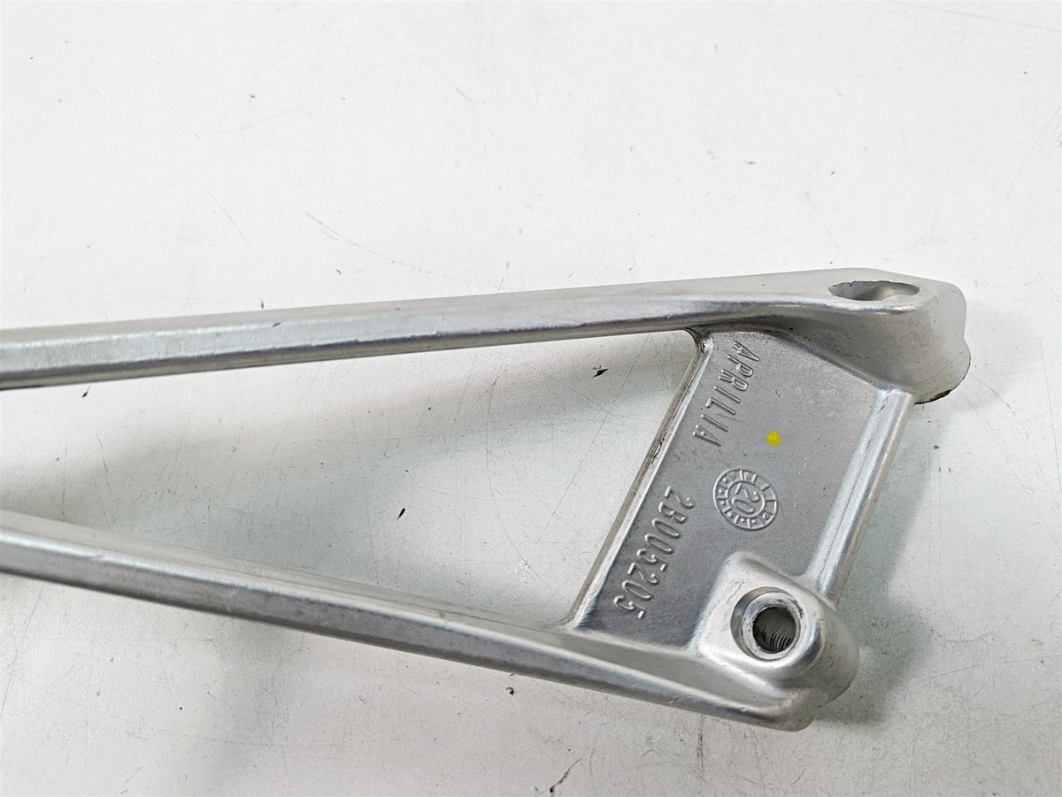 2021 Aprilia RS660 Rear Passenger Footpeg Set - Rash 2B005206 2B005205 {{ shop.shopifyCountryName }} - Mototech271