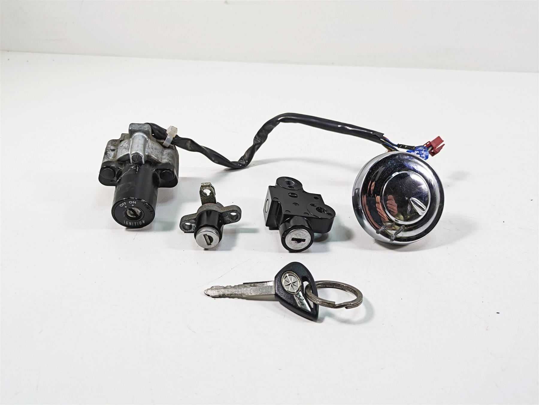 2009 Yamaha XV1900 Raider Ignition Switch Gas Cap Steering Key Lock 5C7-82510-00 {{ shop.shopifyCountryName }} - Mototech271