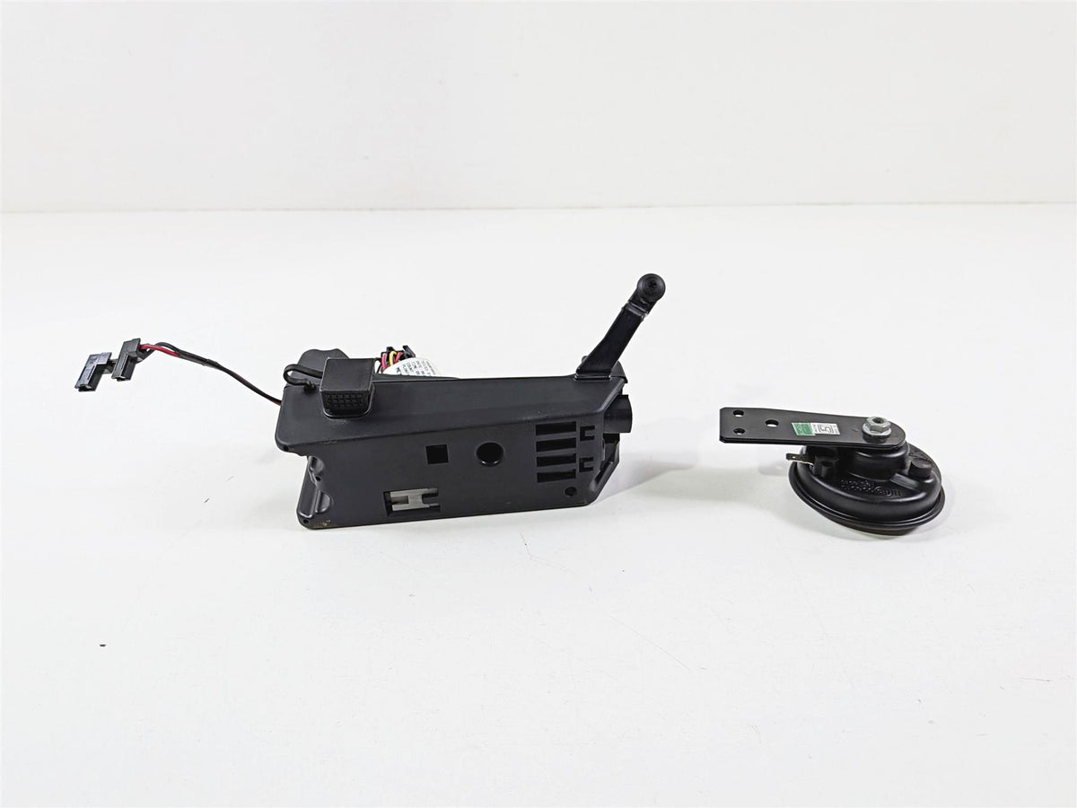 2024 Harley Softail FXLRST Low Rider Horn & Wiring Box Set 69201654 {{ shop.shopifyCountryName }} - Mototech271