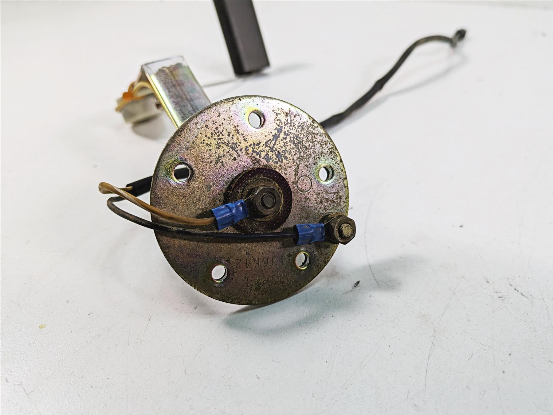 1999 Harley Touring FLHTC Electra Glide Fuel Gas Level Sending Unit 75040-97B {{ shop.shopifyCountryName }} - Mototech271