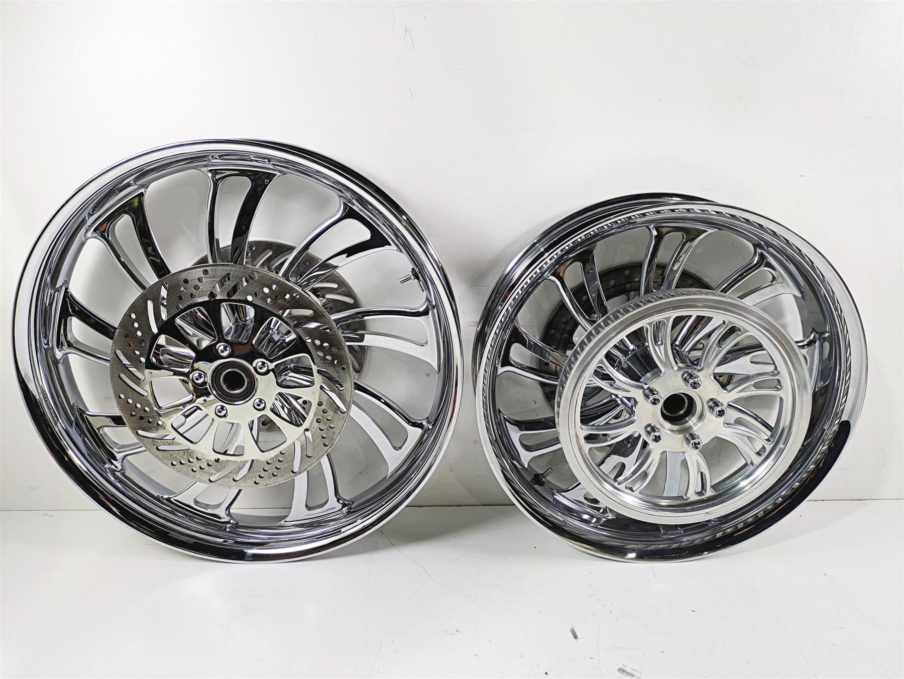 2007 Harley Touring Glide Twisted Vortex Style Chrome Front Rear Wheel Rim 21" & 18" {{ shop.shopifyCountryName }} - Mototech271