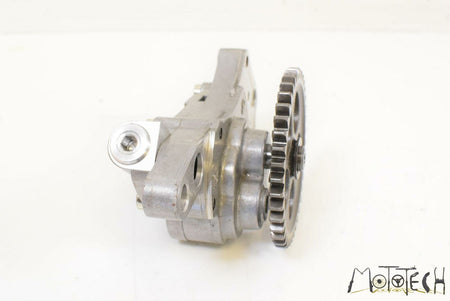 2007 Ducati 1098 S COMPLETE Oil Pump Assembly w/ Gears and Bolts 17420381A {{ shop.shopifyCountryName }} - Mototech271