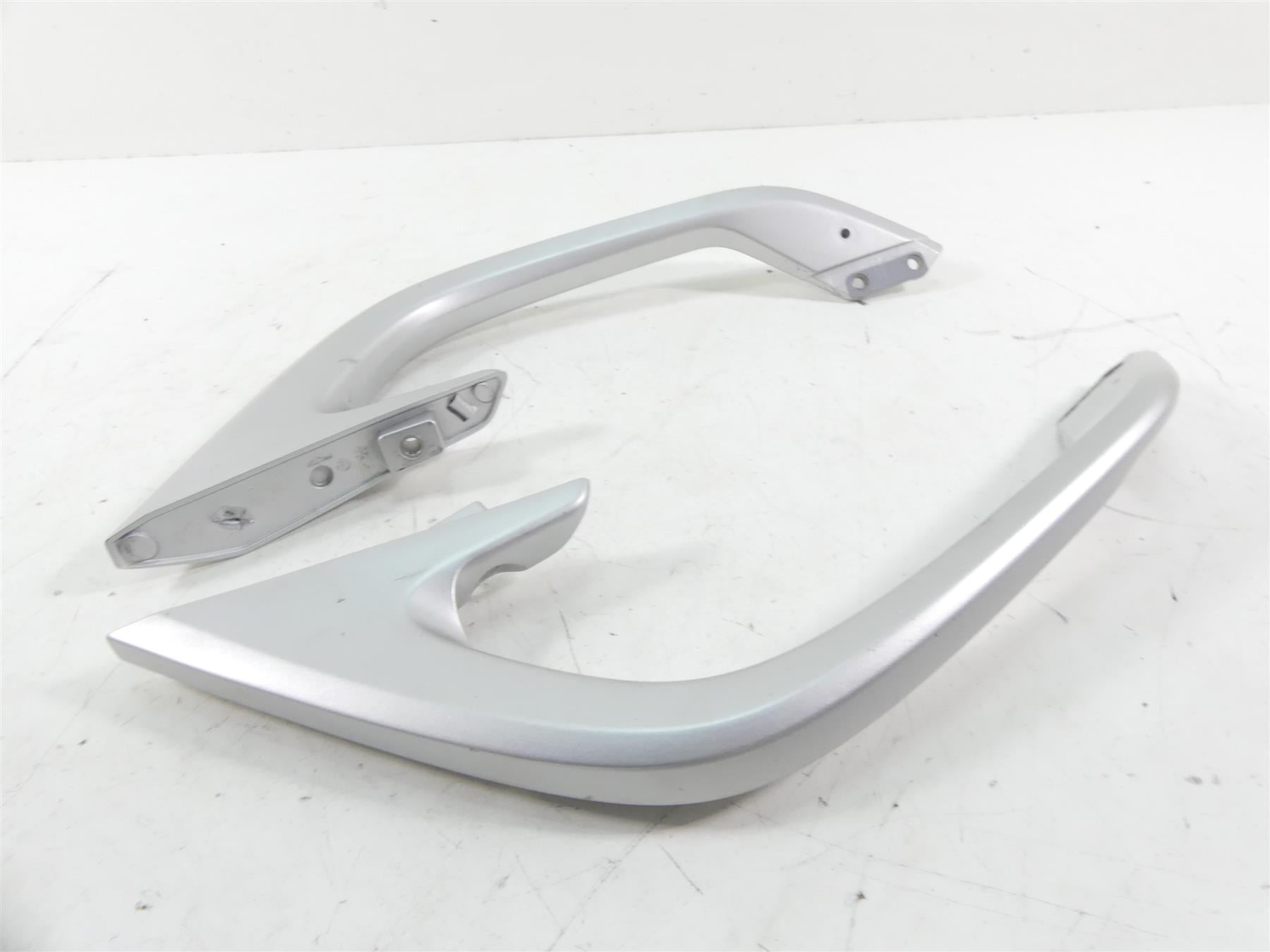 2017 BMW R1200RT K52 Luggage Rack & Rear Grab Handles 46548520650 {{ shop.shopifyCountryName }} - Mototech271