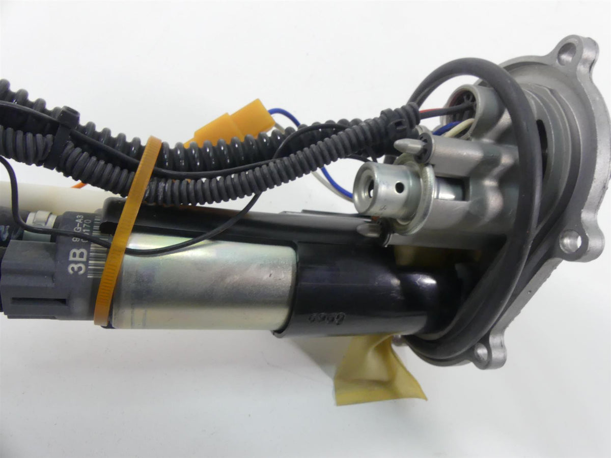 2010 Ducati Streetfighter 1098 S Fuel Gas Petrol Pump 7K - Tested 16023661A {{ shop.shopifyCountryName }} - Mototech271