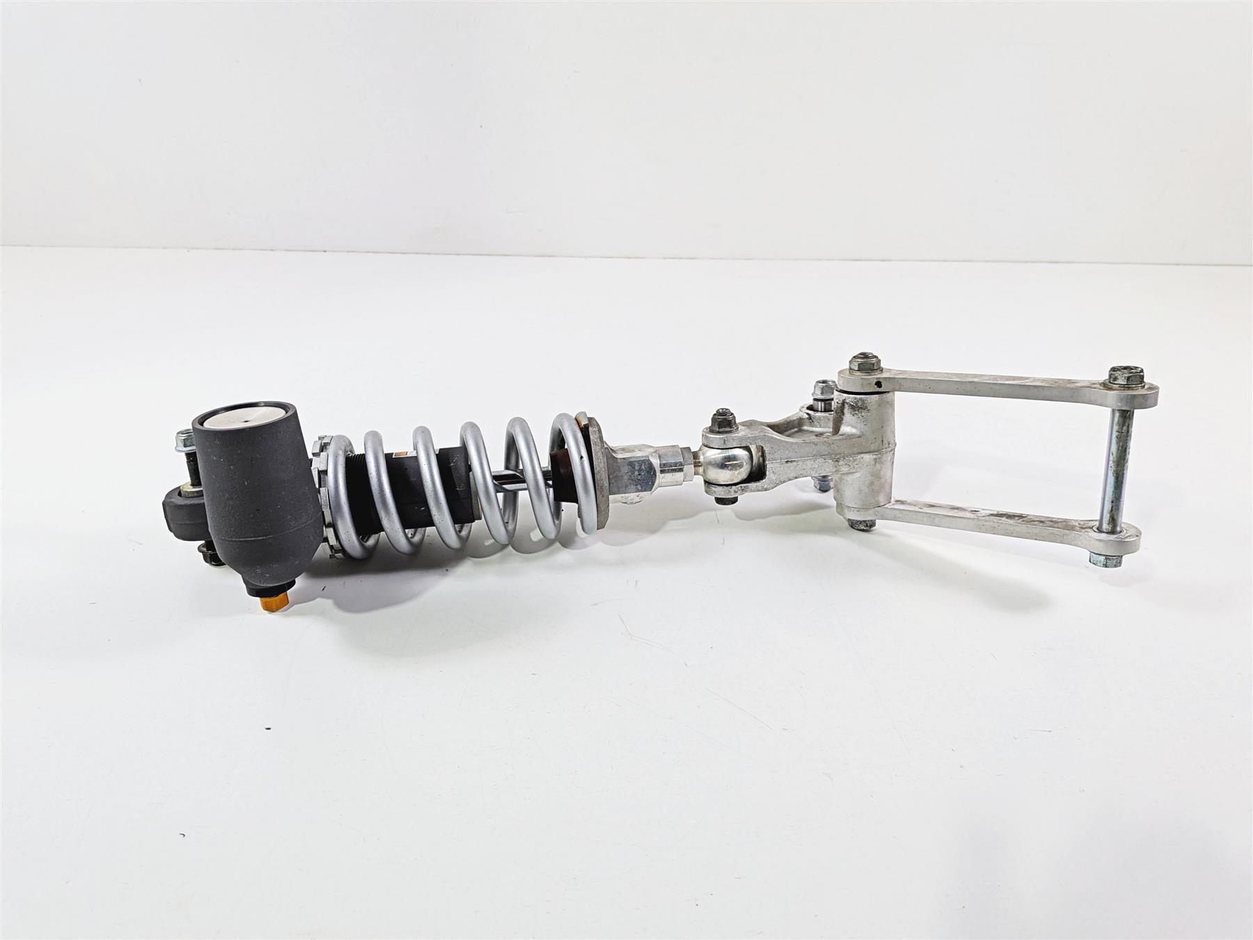 2016 Yamaha YZF R1 RN32 Rear Suspension Damper Shock 2CR-22210 {{ shop.shopifyCountryName }} - Mototech271