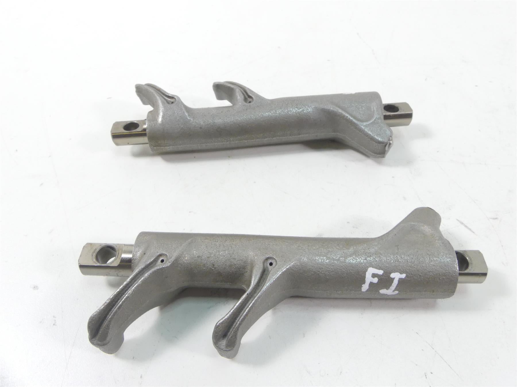 2018 Harley FLHC Softail Heritage Front Cylinderhead Rocker Arms M8 17300053 {{ shop.shopifyCountryName }} - Mototech271