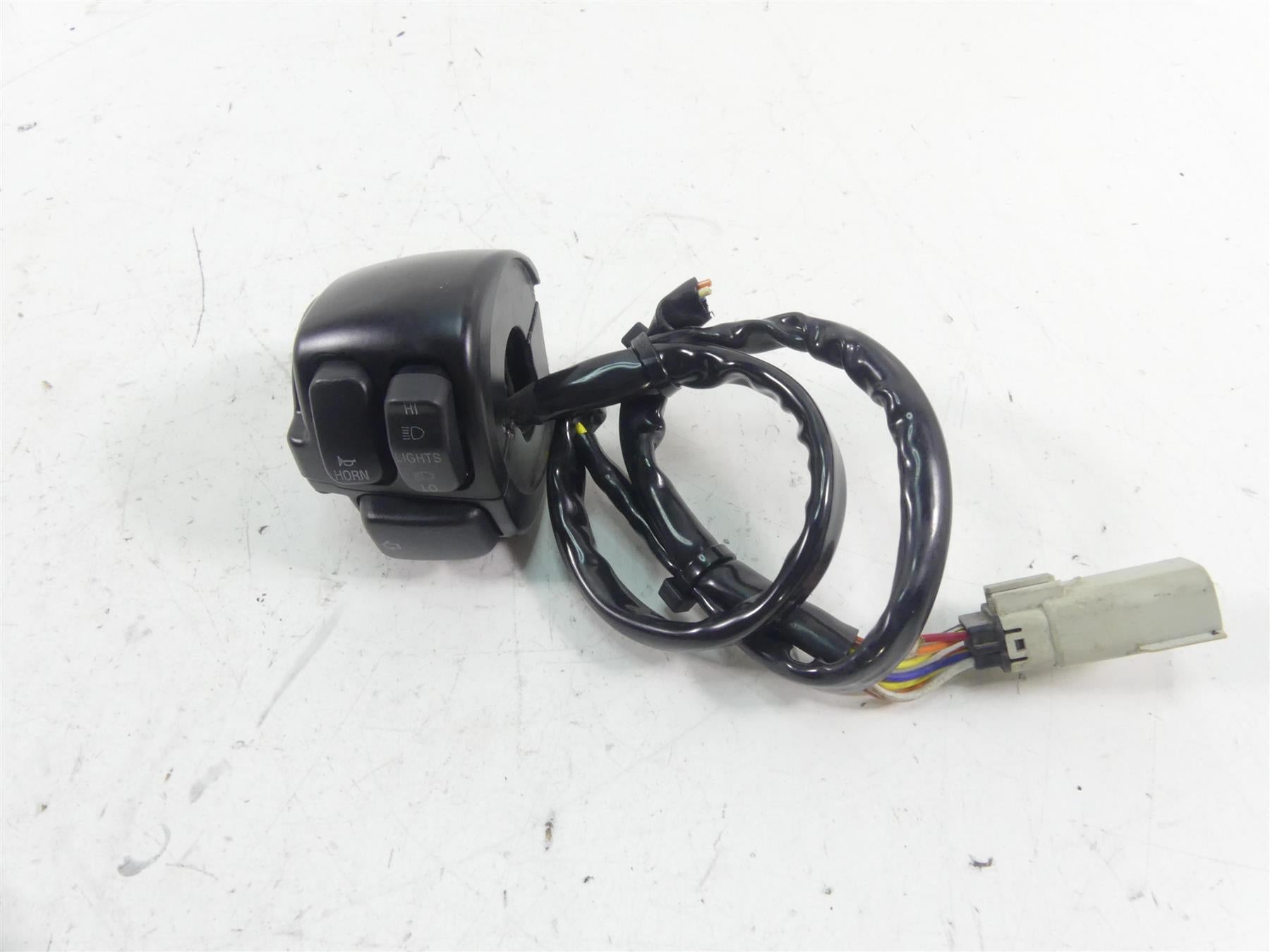 2012 Harley VRSCF Muscle Rod Left Hand Lights Control Switch - Read 71682-06A | Mototech271