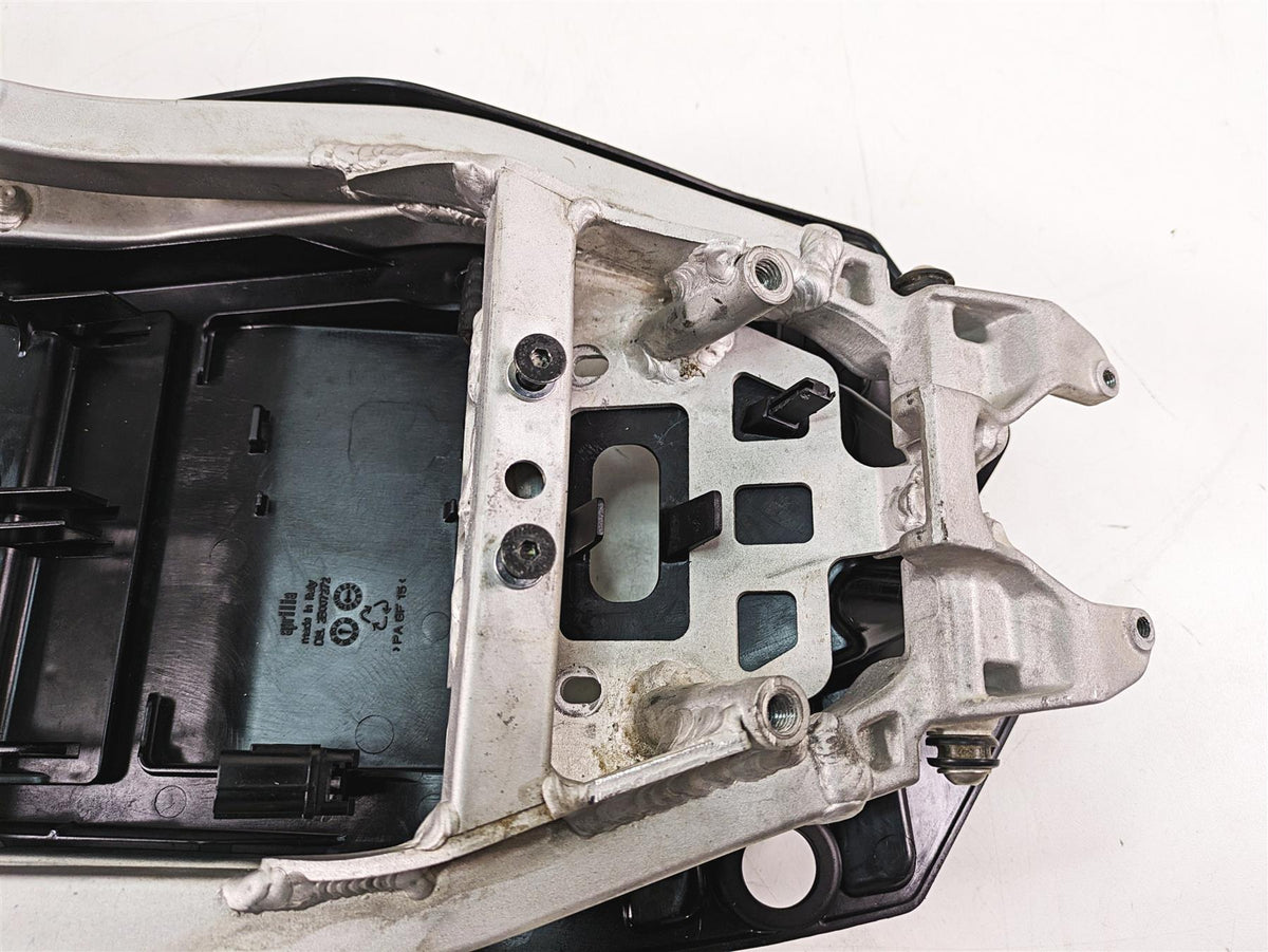 2021 Aprilia RS660 Straight Rear Sub Frame Subframe 2B008726 2B006819 {{ shop.shopifyCountryName }} - Mototech271