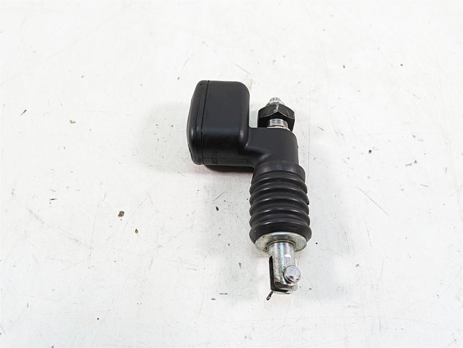 2006 Harley FLSTI Softail Heritage Rear Brake Master Cylinder 41767-05E {{ shop.shopifyCountryName }} - Mototech271