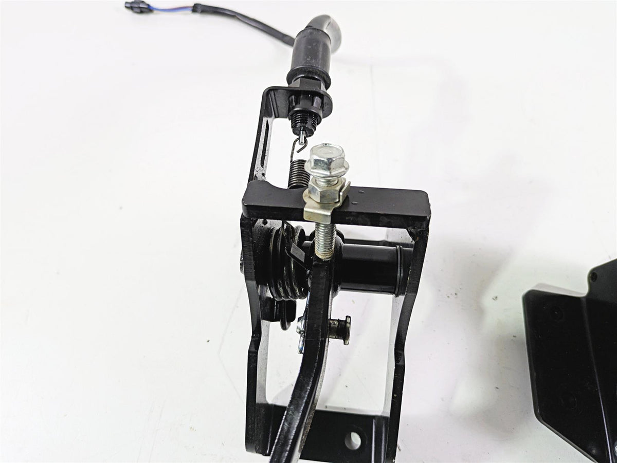 2023 Kawasaki Teryx KRX KRF 1000 C Foot Brake Accelerator Pedal Set 39075-0033 {{ shop.shopifyCountryName }} - Mototech271