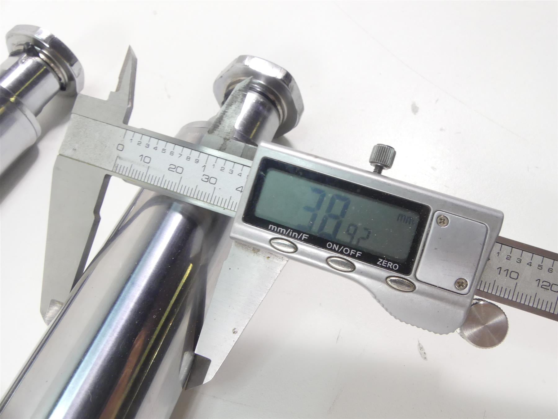 1993 Harley Dyna FXDL Low Rider 39mm Dual Brake Front Forks 45949-92 45952-90 {{ shop.shopifyCountryName }} - Mototech271
