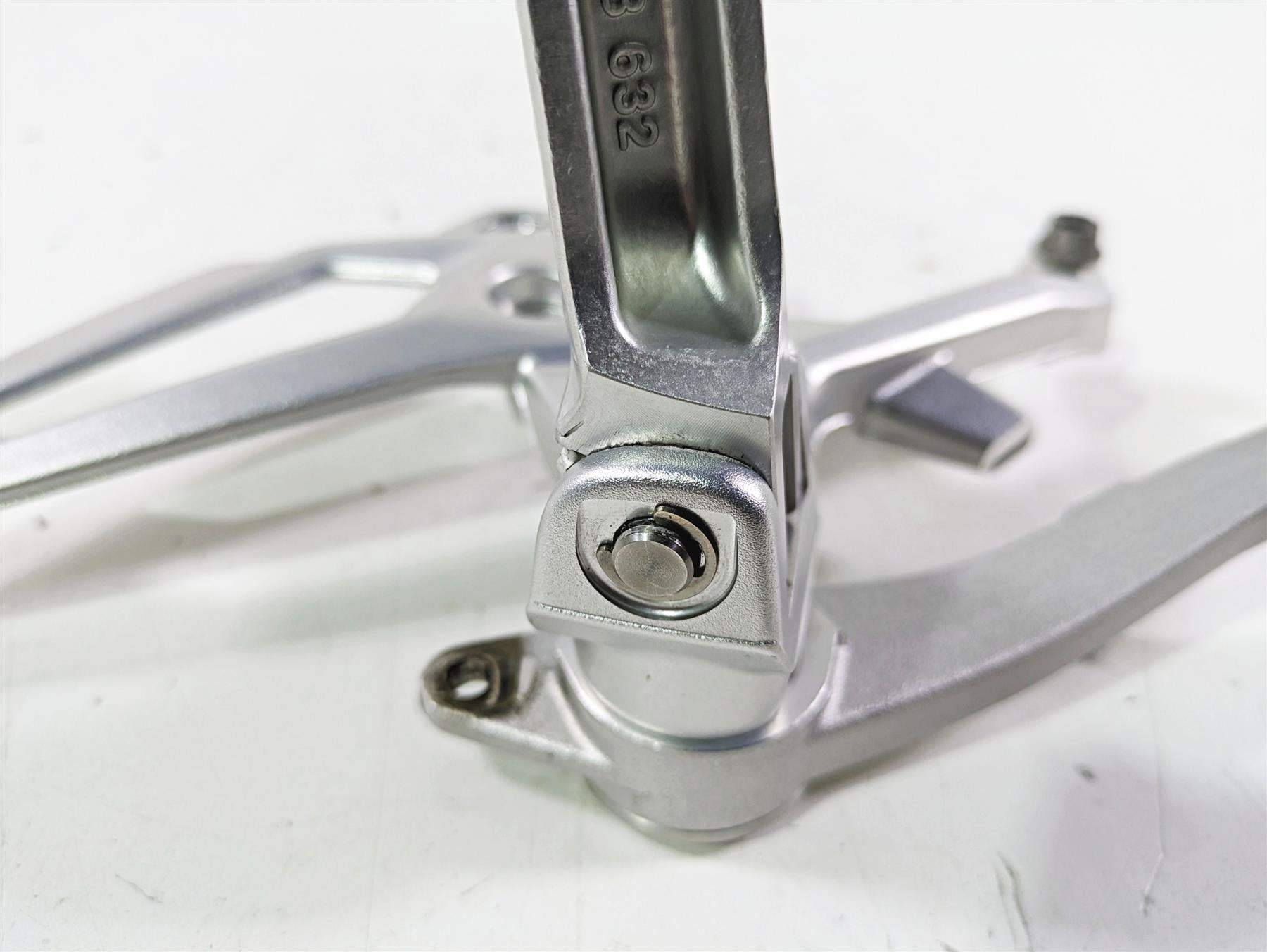 2017 BMW S1000R K47 Right Rider Footpeg & Brake Pedal Set 46718562398 8542083 {{ shop.shopifyCountryName }} - Mototech271