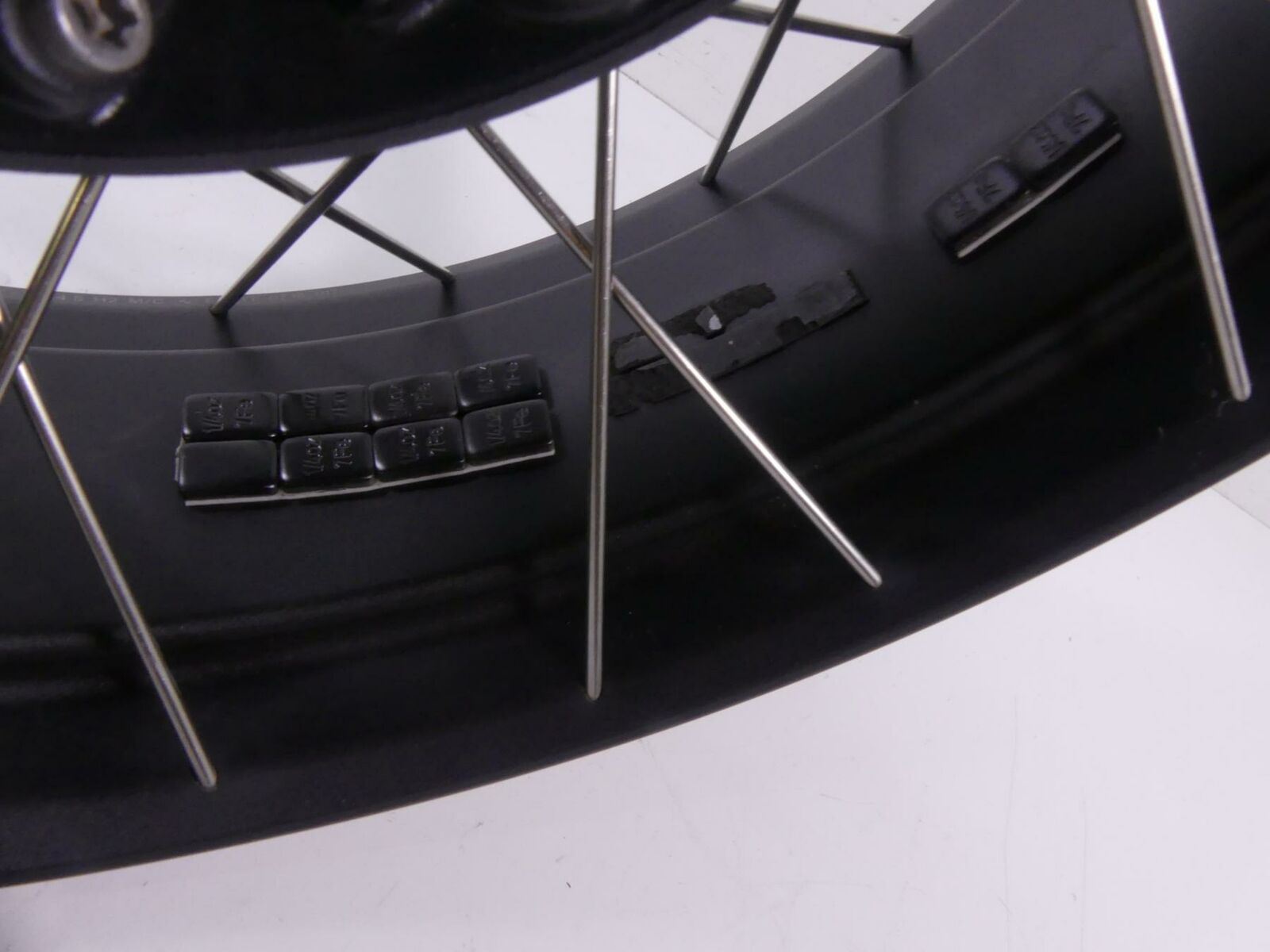2017 BMW R1200GS GSW K50 Straight Nice Rear Wheel Rim 17x4.5 36318526666 {{ shop.shopifyCountryName }} - Mototech271