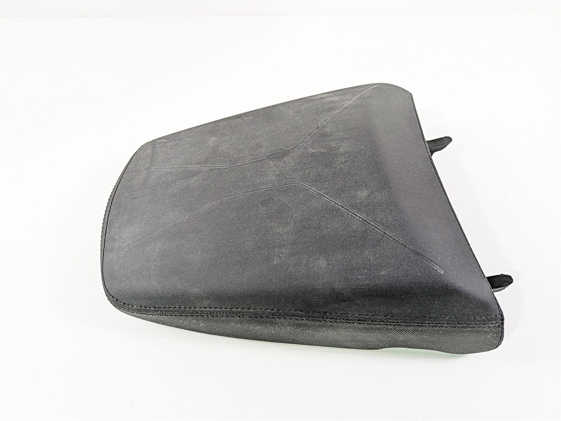 2024 Triumph Tiger 900 GT Rear Passenger Seat Saddle Comfort 2 tone T2311981 {{ shop.shopifyCountryName }} - Mototech271