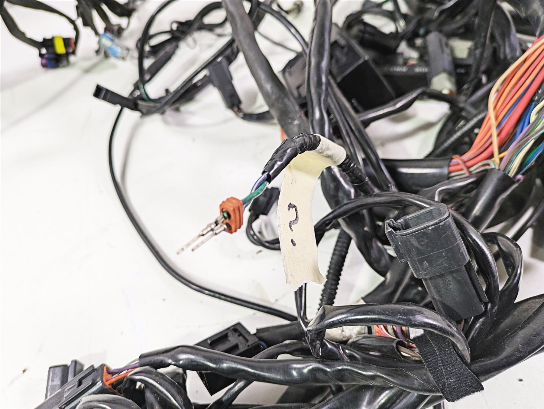 2007 Harley Touring FLHTCU SE CVO E-Glide Main Wiring Harness Loom 70992-07 {{ shop.shopifyCountryName }} - Mototech271