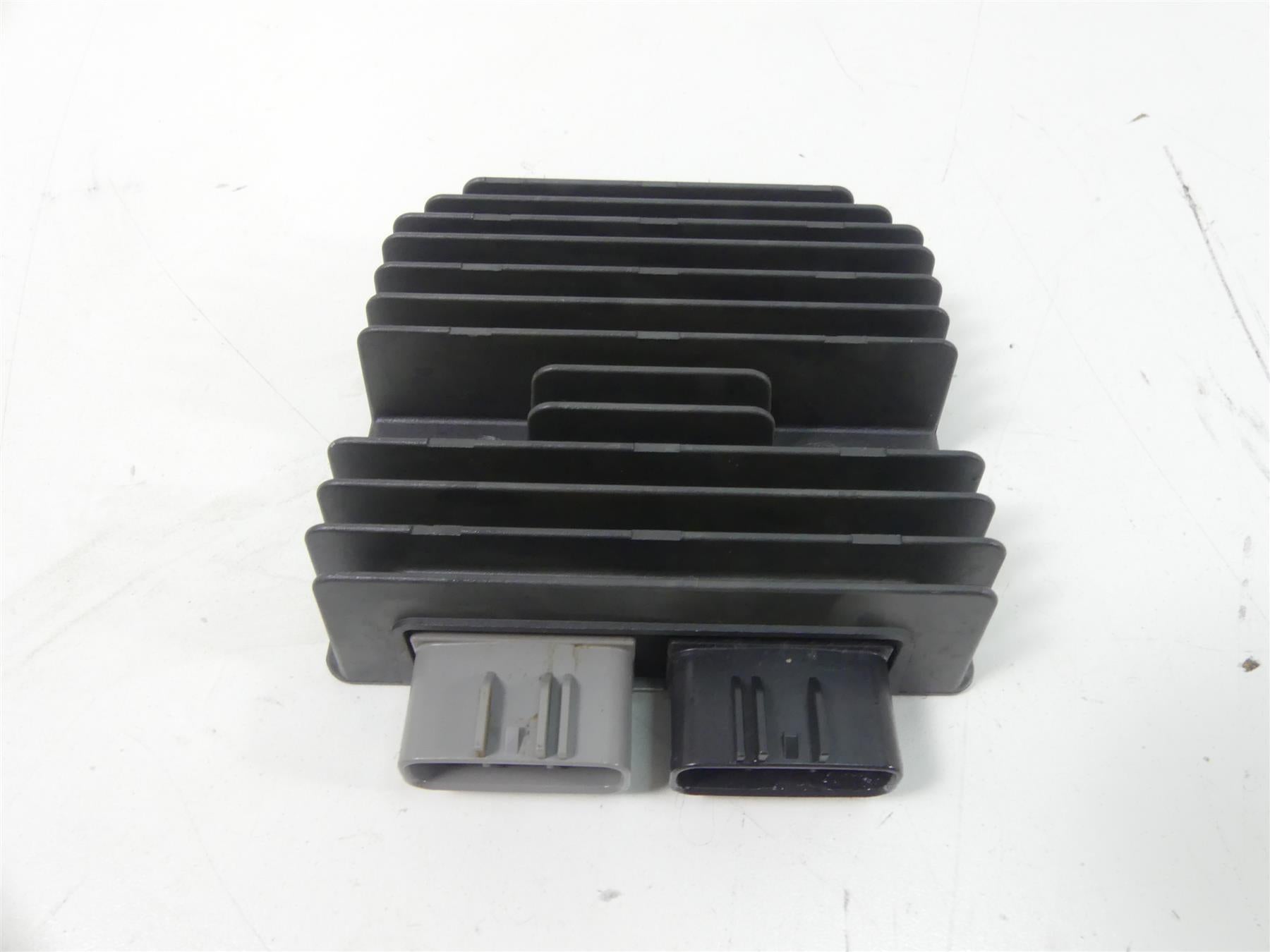 2020 Can-Am Commander 1000R XT Rectifier Voltage Regulator FH024AA 710005842 {{ shop.shopifyCountryName }} - Mototech271