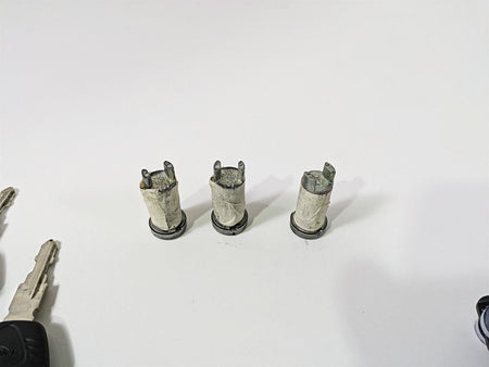 2015 Triumph Tiger Explorer XC Ignition Switch Key Immobilizer Cdi Set T2507788 {{ shop.shopifyCountryName }} - Mototech271