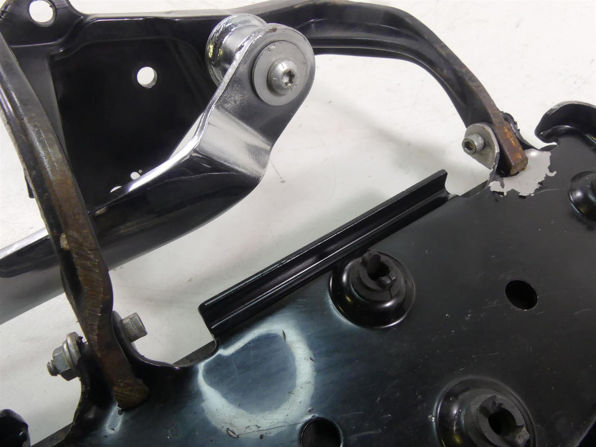 2015 Harley FLS Softail Slim Right Front Floorboard & Brake Pedal 42431-11 {{ shop.shopifyCountryName }} - Mototech271
