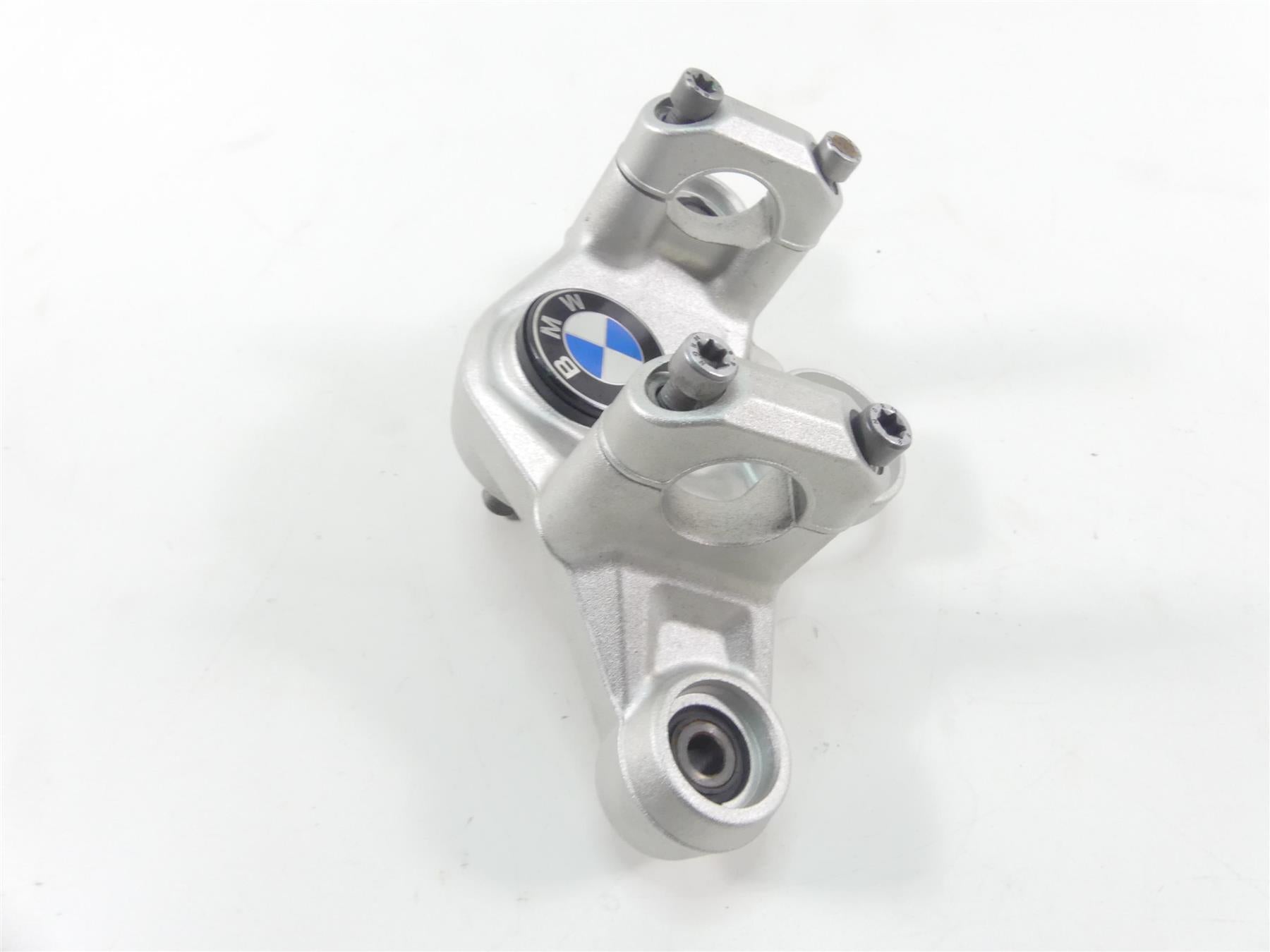 2019 BMW R1250GS K50 Upper Triple Tree Steering Clamp 31428555851 {{ shop.shopifyCountryName }} - Mototech271