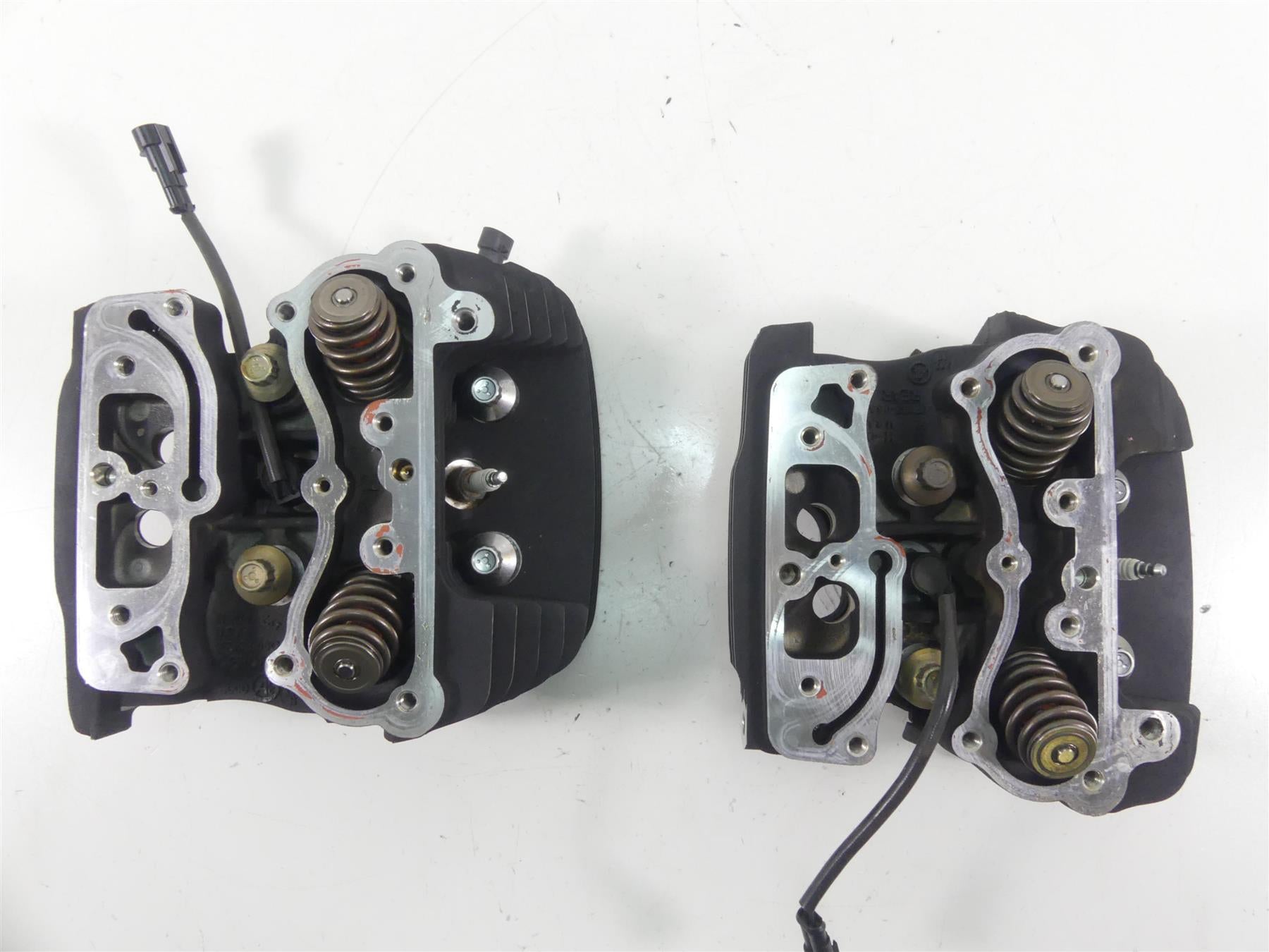 2012 Harley Touring FLHTP Electra Glide Cylinderhead 103ci Heads Set 17728-08 {{ shop.shopifyCountryName }} - Mototech271