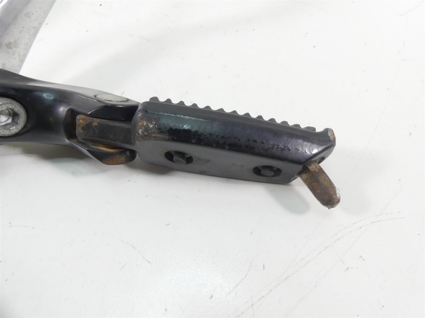 2013 Harley VRSCF Muscle V-Rod Left Front Footpeg + Shift Lever & Links 54046-12 {{ shop.shopifyCountryName }} - Mototech271
