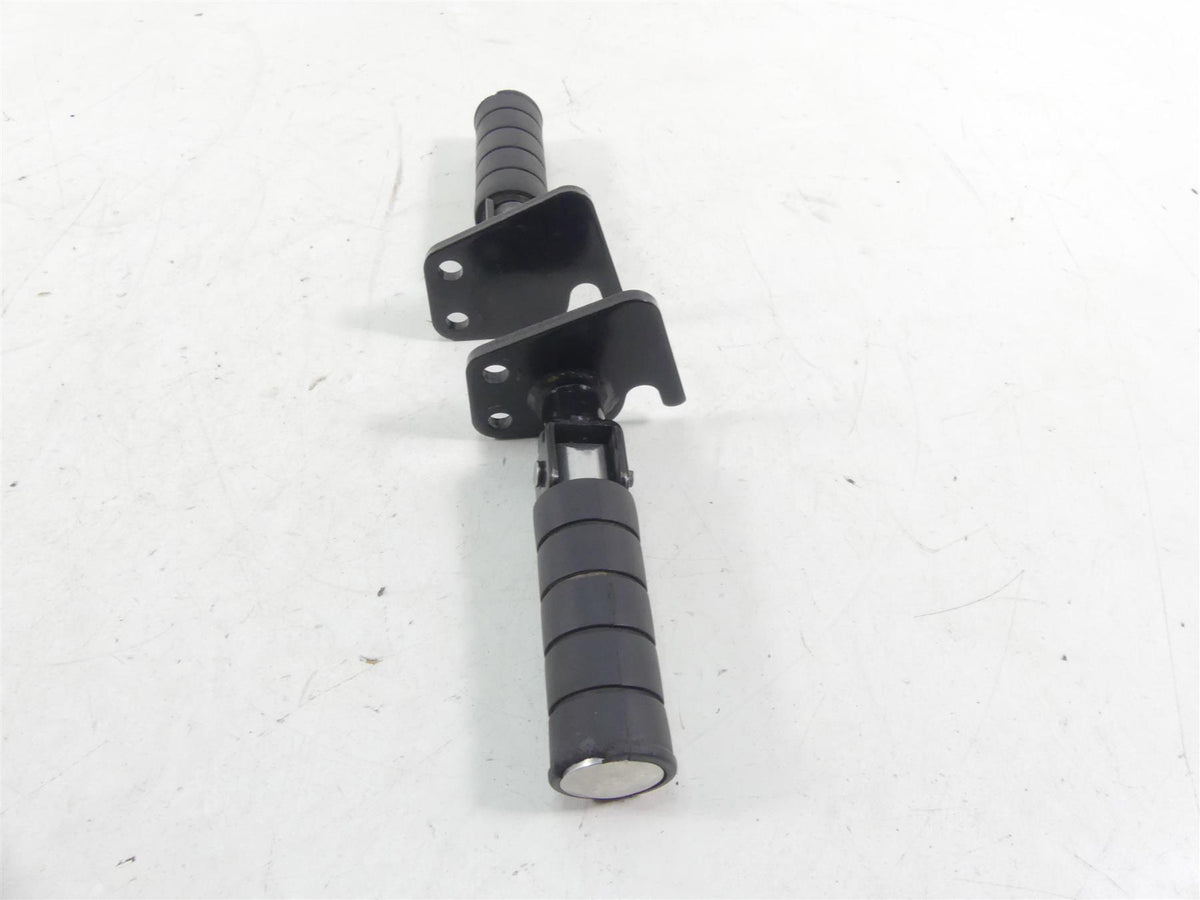 2002 Yamaha XVS1100 V-Star Rear Passenger Footpeg Foot Rest Set 5EL-27430-00-00 {{ shop.shopifyCountryName }} - Mototech271