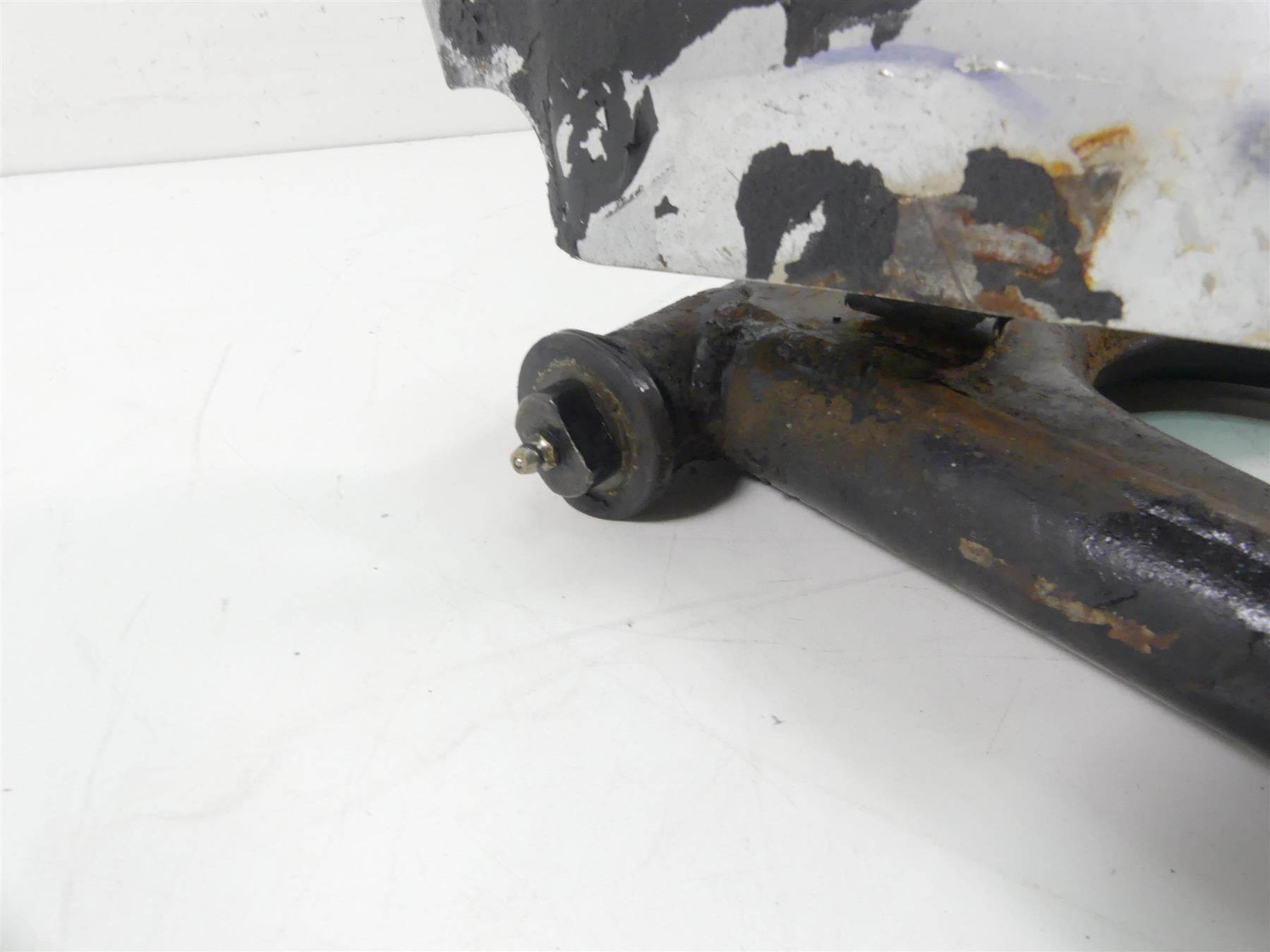 1978 Yamaha XS650 SE Special Rear Swingarm Swing Arm & Axle 2M0-22110-01-33 {{ shop.shopifyCountryName }} - Mototech271