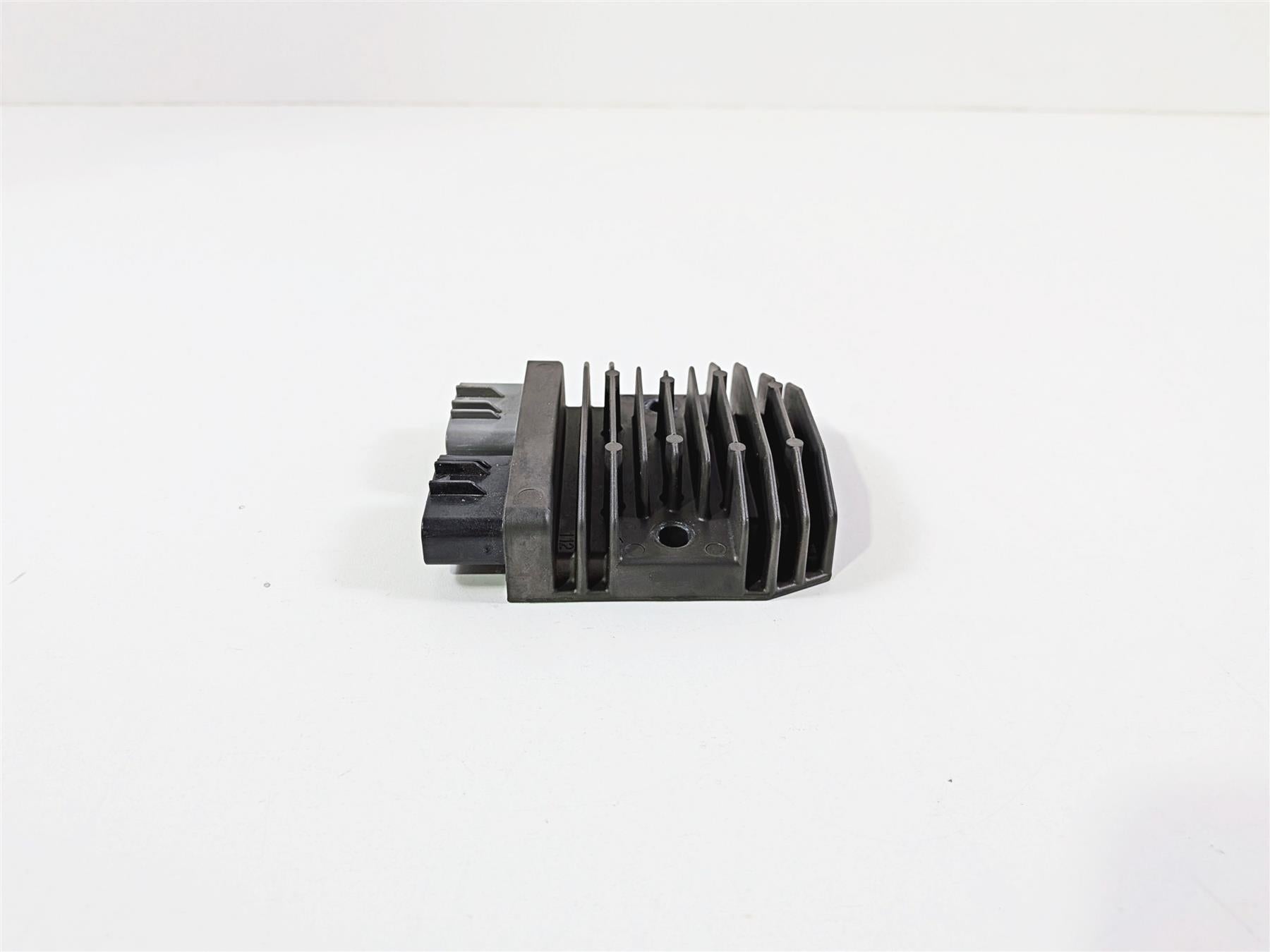 2019 Ducati 959 Panigale Rectifier Voltage Regulator FH020AA 54040301B {{ shop.shopifyCountryName }} - Mototech271