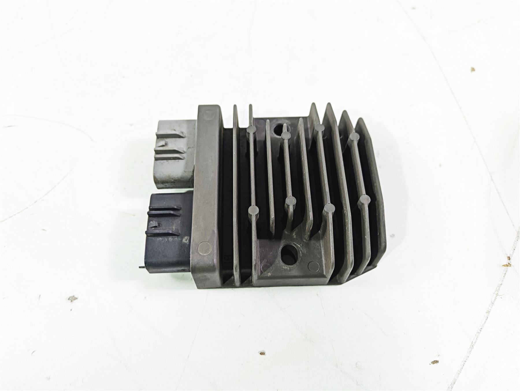 2017 BMW S1000RR K46 Rectifier Voltage Regulator FH020CA 12317718422 {{ shop.shopifyCountryName }} - Mototech271
