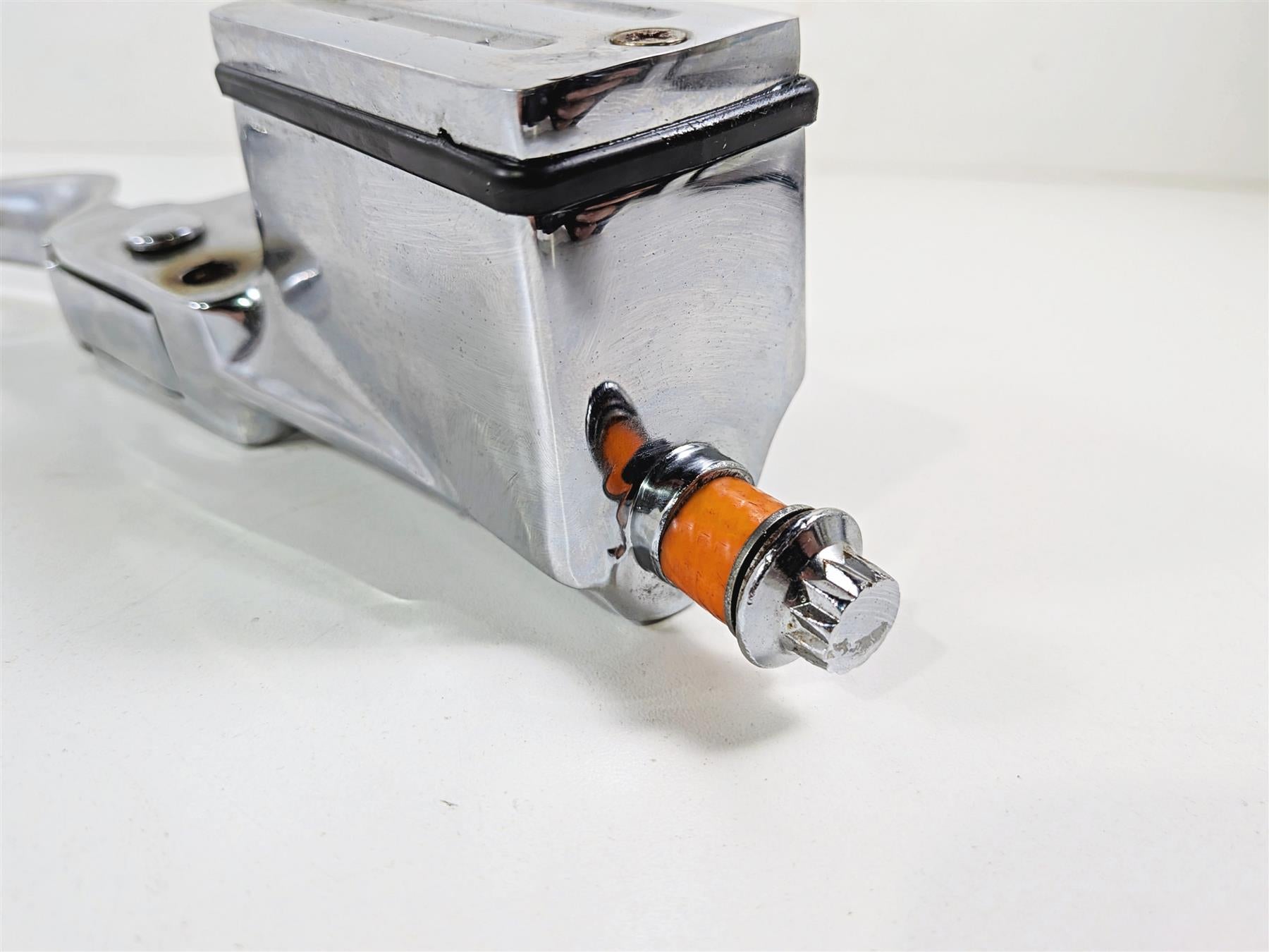1993 Harley Touring FLHTCU Electra Glide Front Brake Master Cylinder 45013-93A {{ shop.shopifyCountryName }} - Mototech271