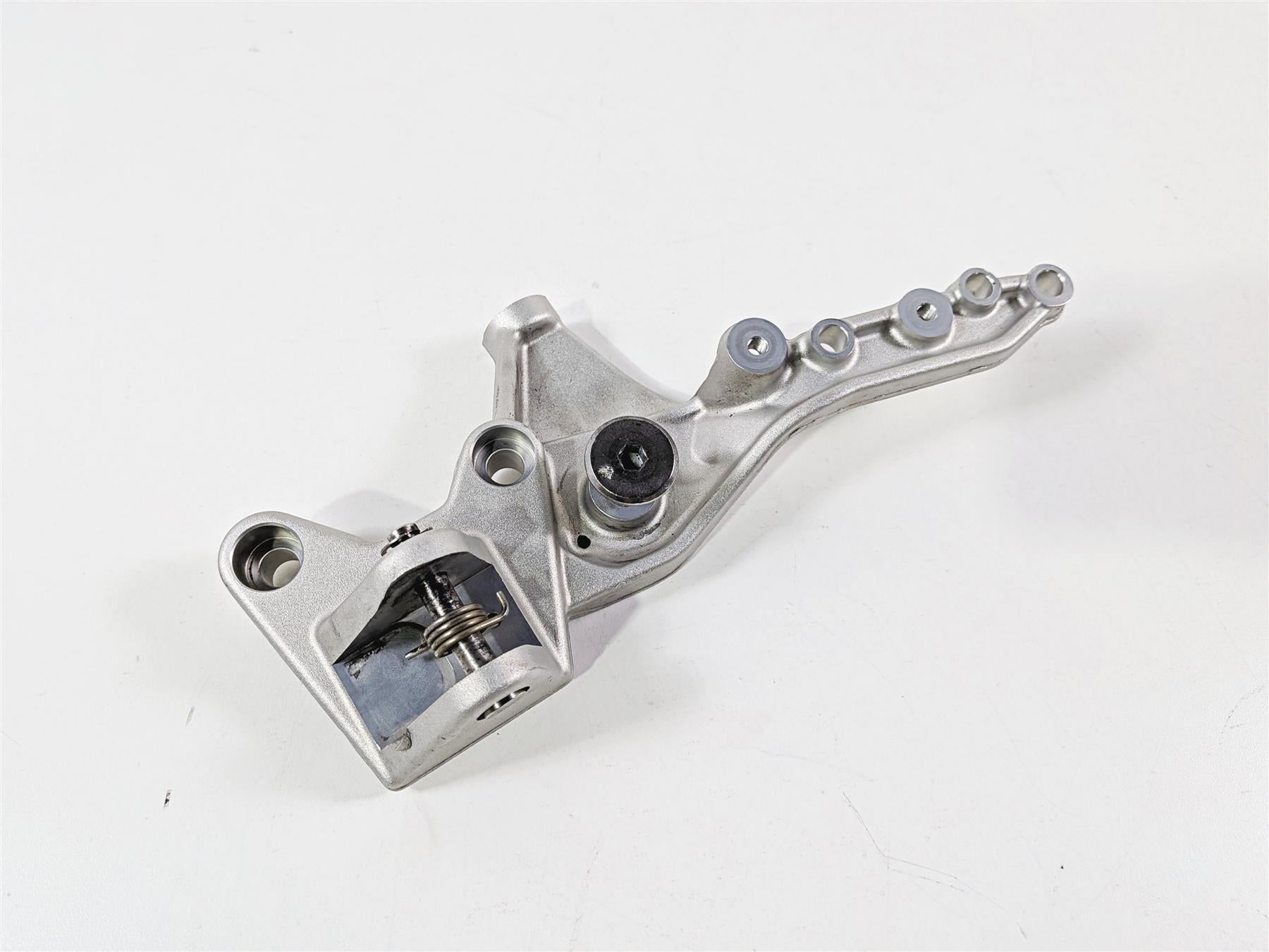 2022 Triumph Tiger 900 GT Pro Right Front Foot Peg Mount T2082358 {{ shop.shopifyCountryName }} - Mototech271