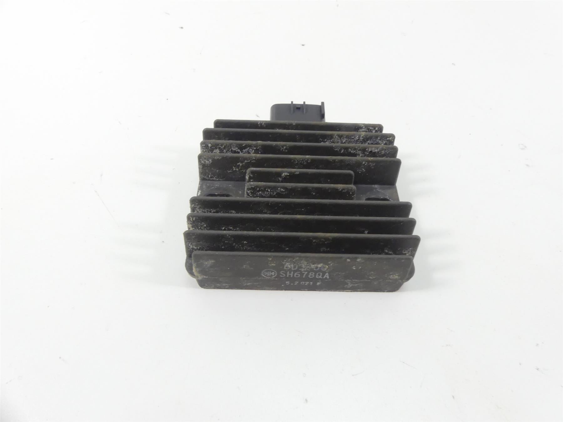 2015 Yamaha Waverunner Cruiser VX1100 Rectifier Voltage Regulator 6S8-81960-00 {{ shop.shopifyCountryName }} - Mototech271