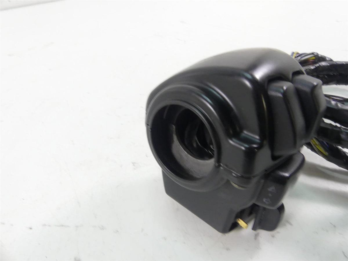 2011 Harley Touring FLTRU Road Glide Left Audio Control Switch - Read 71684-06A {{ shop.shopifyCountryName }} - Mototech271