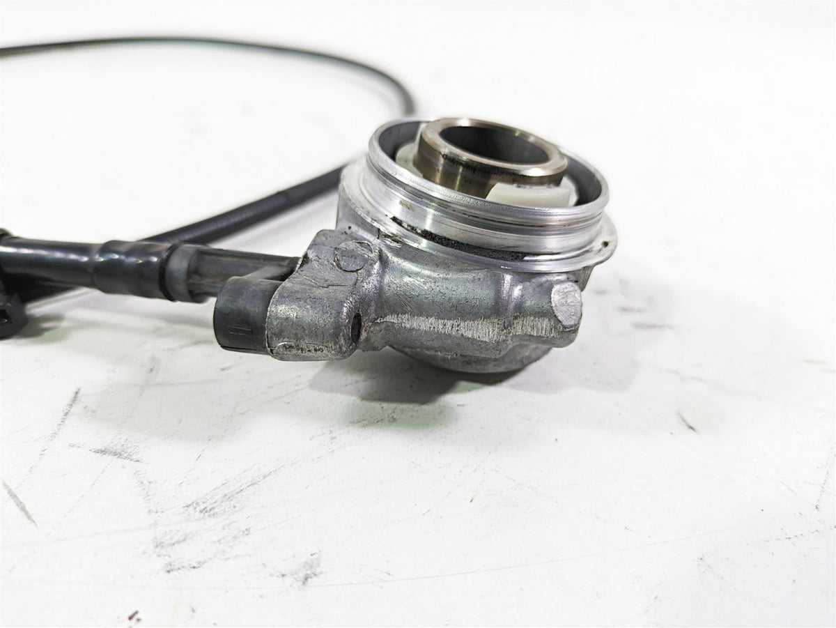 2004 BMW R1150GS R21 Speedometer Drive Gear & Spinning Cable 62122306287 {{ shop.shopifyCountryName }} - Mototech271