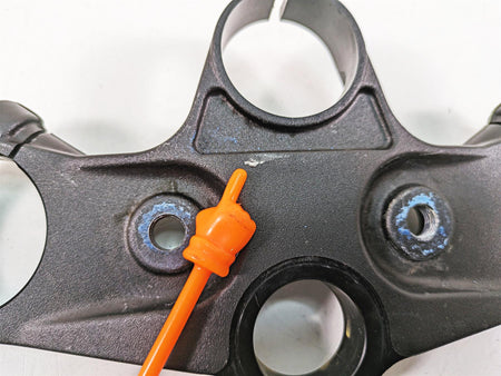 2020 Aprilia Tuono V4 Factory Upper Triple Tree Steering Clamp 2B005702 898680 {{ shop.shopifyCountryName }} - Mototech271