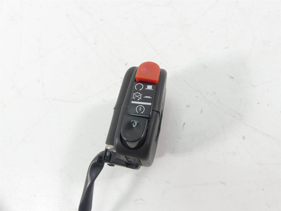 2004 Aprilia RSV1000 R Mille Right Hand Start Kill Control Switch AP8118637 {{ shop.shopifyCountryName }} - Mototech271