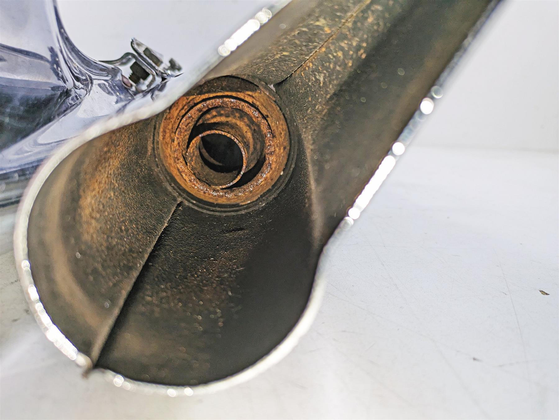 1999 Harley Touring FLHTC Electra Glide Kerker Fishtail Slip On Pipes 027-7583 {{ shop.shopifyCountryName }} - Mototech271