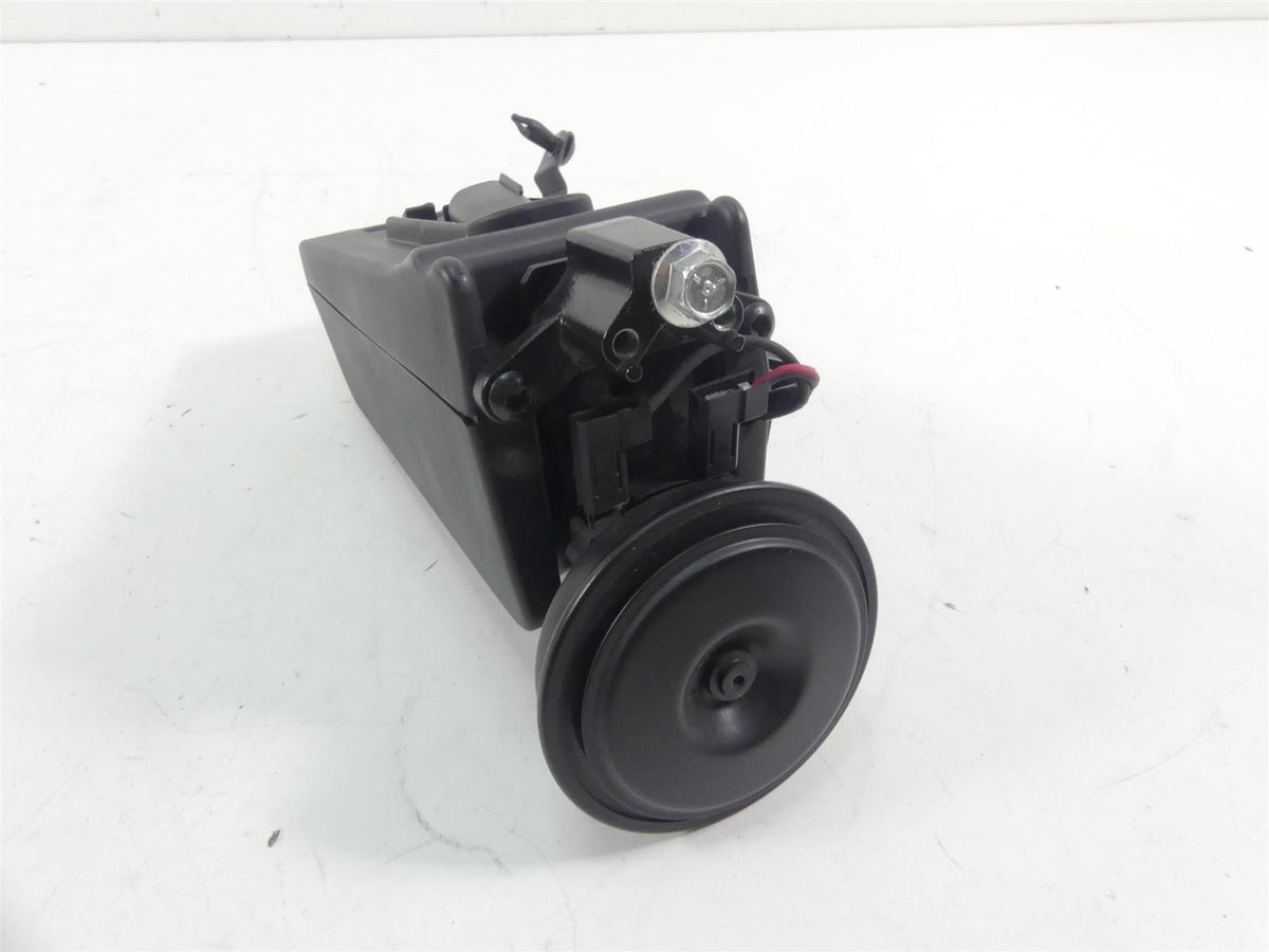 2021 Harley Softail FXBBS 114 Street Bob Horn & USB Wiring Box 69201654 {{ shop.shopifyCountryName }} - Mototech271