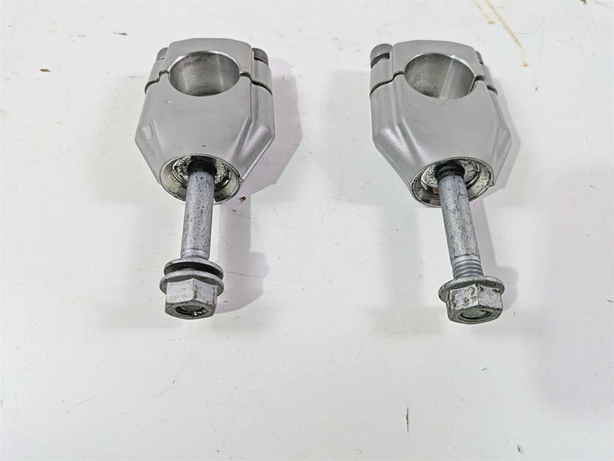 2017 BMW F800GS Adv K75 Handlebar Riser Holder Clamp Set 31427715491 {{ shop.shopifyCountryName }} - Mototech271