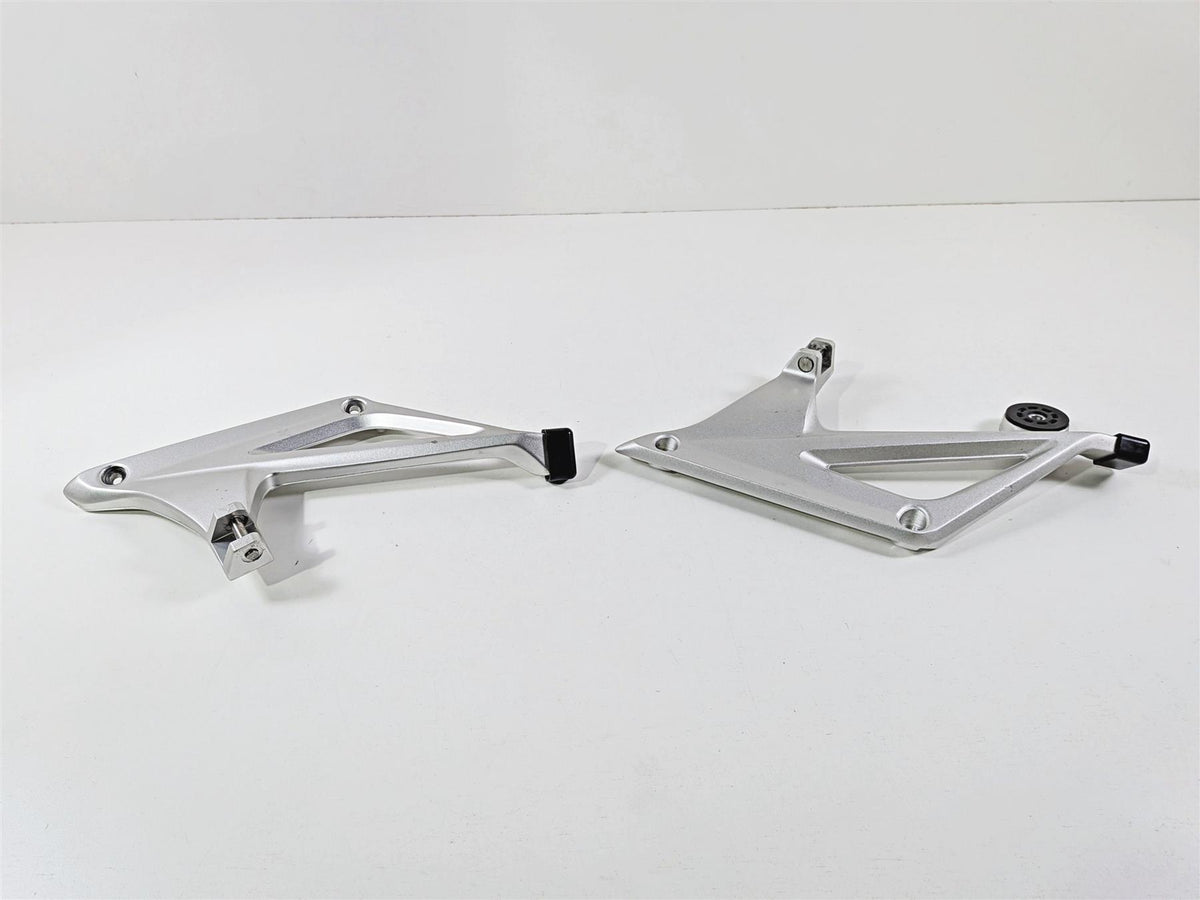 2023 BMW R1250RT RTP K52 Rear Foot Peg Rest Mount Set 46718534789 46718534790 {{ shop.shopifyCountryName }} - Mototech271